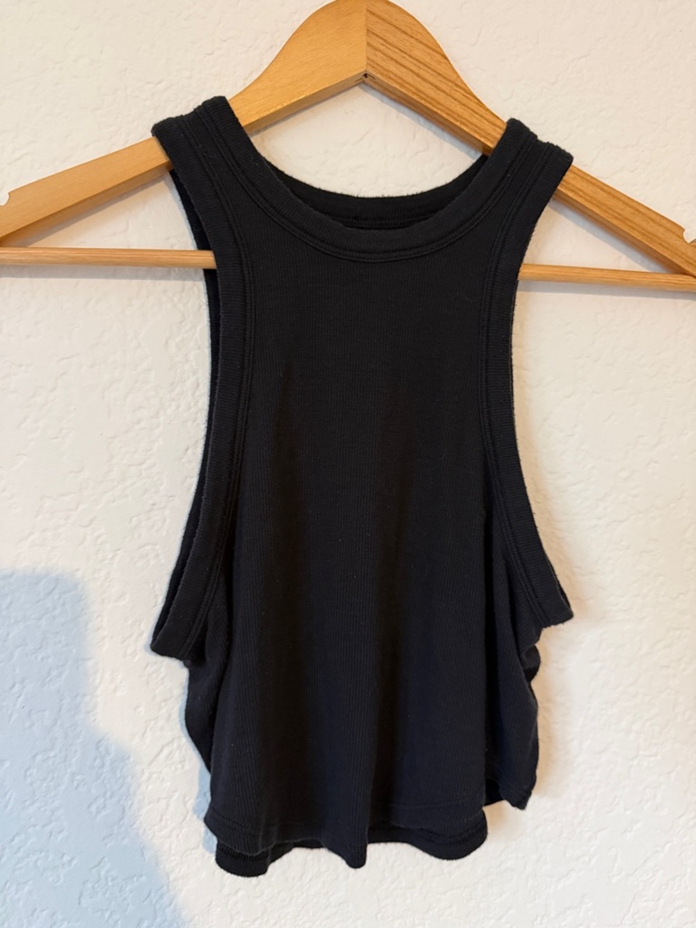 lululemon athletica Black Ribbed Racerback Cropped Tank XS/S